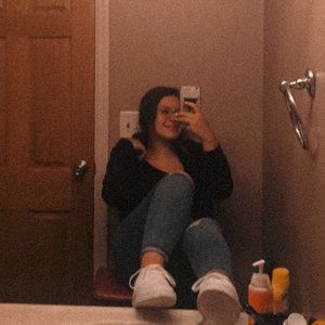 Meet your Posher, Annie